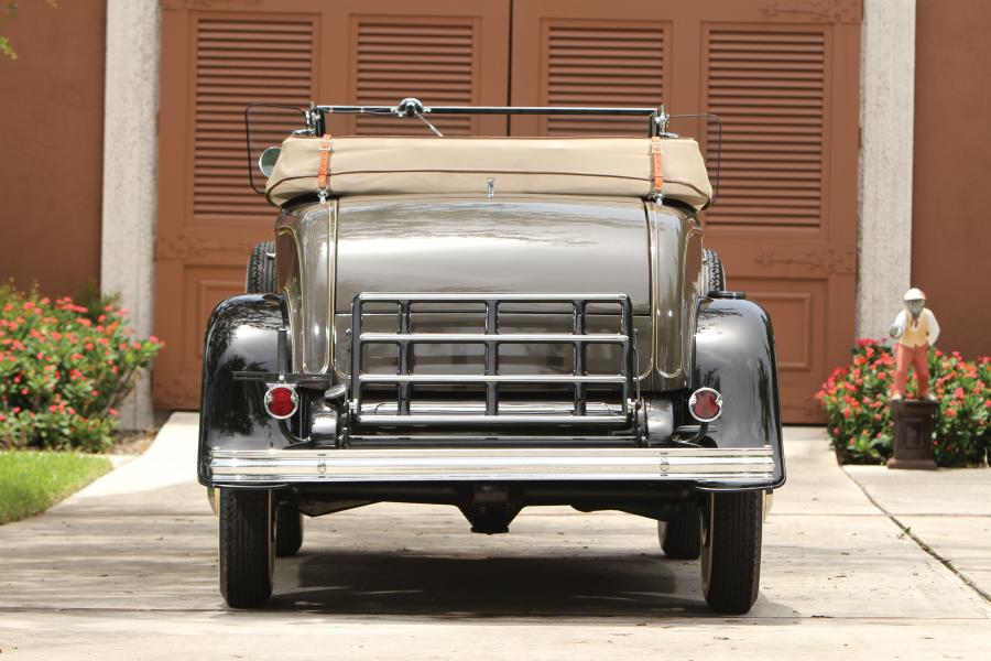  Ford V8 DeLuxe Roadster 1932 года  (фото 18 из 41)